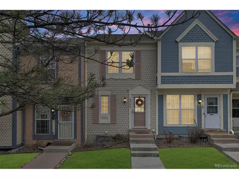 6706 S Holland Way, Littleton, CO 80128