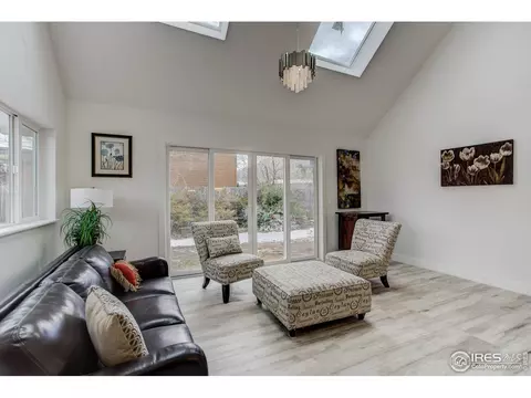 2250 Vassar Dr, Boulder, CO 80305 photo 2