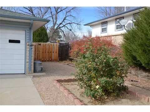 6867 Miller St, Arvada, CO 80004 photo 2