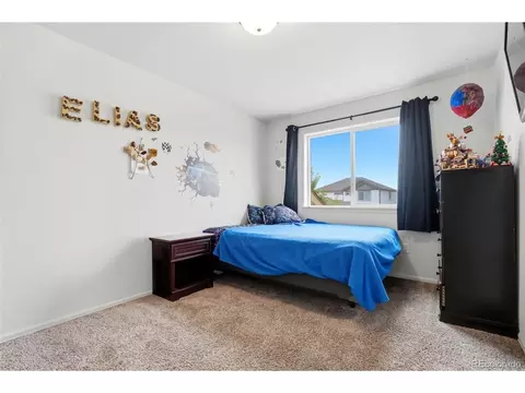 Bedroom - 1992 Thundercloud Dr, Windsor, CO 80550 photo 4 of 6
