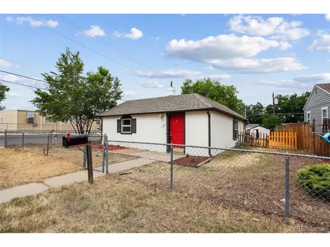 1301 Kenton St, Aurora, CO 80010