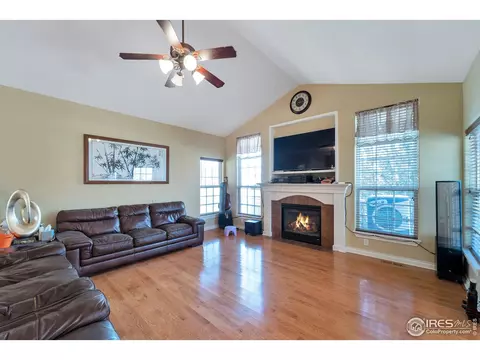 6331 Sage Ave, Firestone, CO 80504 photo 3