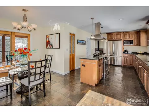 90 Commander Spur, Boulder, CO 80302 photo 17