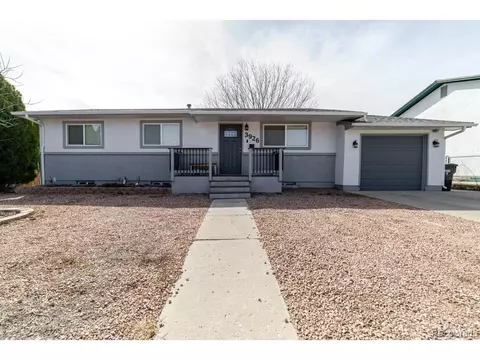 3926 Sheffield Ln, Pueblo, CO 81005