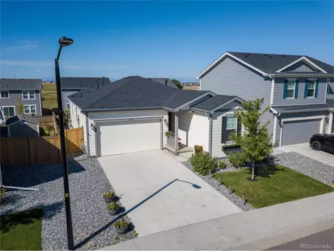 27568 E 7th Ln, Aurora, CO 80018