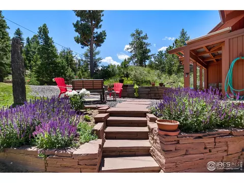 41 Cliffhanger Dr, Boulder, CO 80302 photo 2