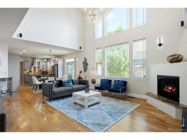 1114 S Balsam Ct, Lakewood, CO 80232