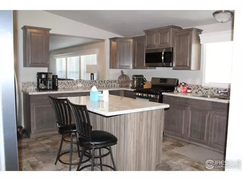 208 Agate St, Wiggins, CO 80654 photo 2