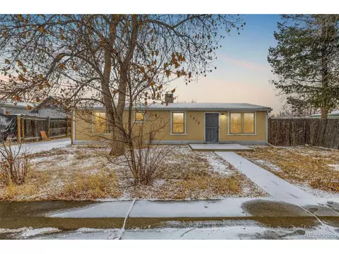 1212 Macleod Ct, Dacono, CO 80514