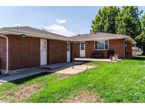 Exterior - 2000 Jay St, Edgewater, CO 80214 photo 6 of 13