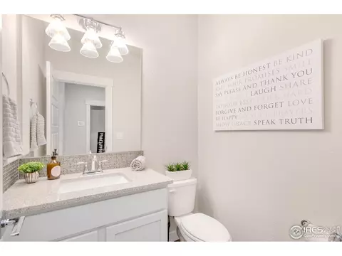 242 E Chestnut St #2, Windsor, CO 80550 photo 13