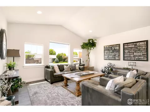 242 E Chestnut St #2, Windsor, CO 80550 photo 4
