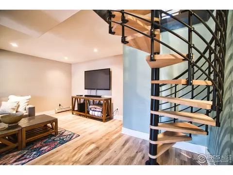 908 Hawthorn Ave, Boulder, CO 80304 photo 14