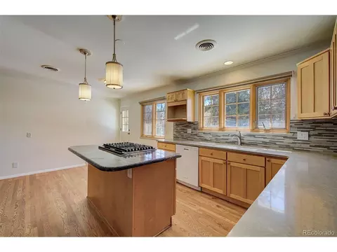 2710 E Flora Pl, Denver, CO 80210 photo 14