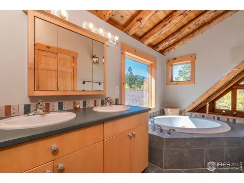 16716 Highway 7, Lyons, CO 80540 photo 17