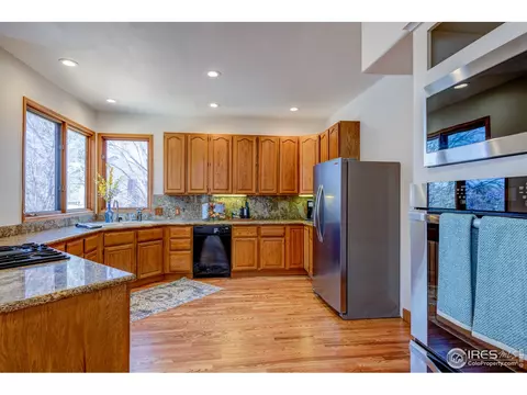 6301 Swallow Ln, Boulder, CO 80303 photo 9