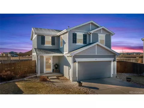 68 Meadowlark Cir, Lochbuie, CO 80603