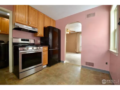 112 E 5th Ave, Longmont, CO 80504 photo 2