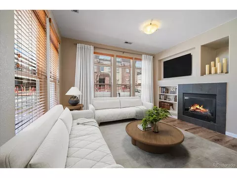 8946 E Nichols Pl, Englewood, CO 80112