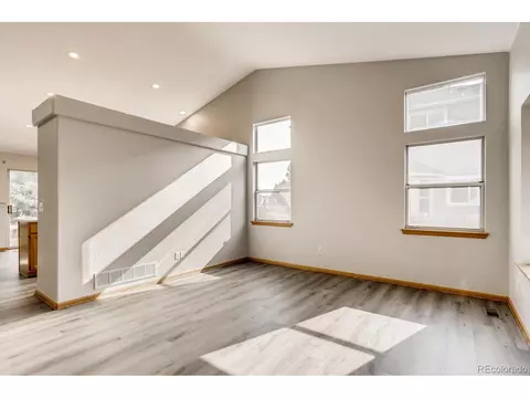 18298 E Baltic Pl, Aurora, CO 80013 photo 4