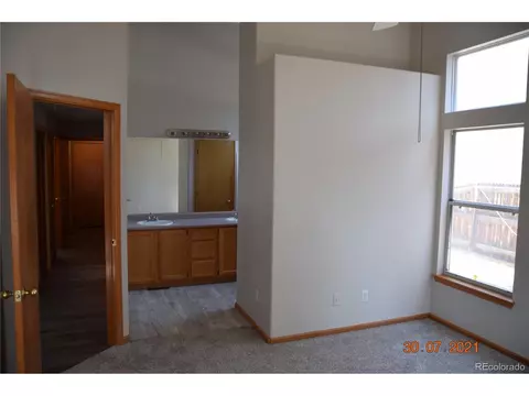 18298 E Baltic Pl, Aurora, CO 80013 photo 22