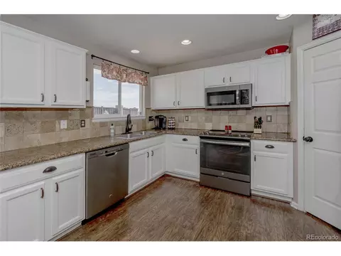 2827 E 111th Dr, Northglenn, CO 80233 photo 7