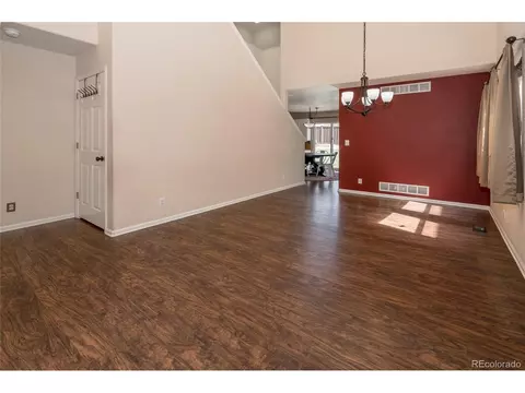 2827 E 111th Dr, Northglenn, CO 80233 photo 3