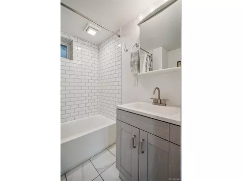 60 Perry St, Denver, CO 80219 photo 31