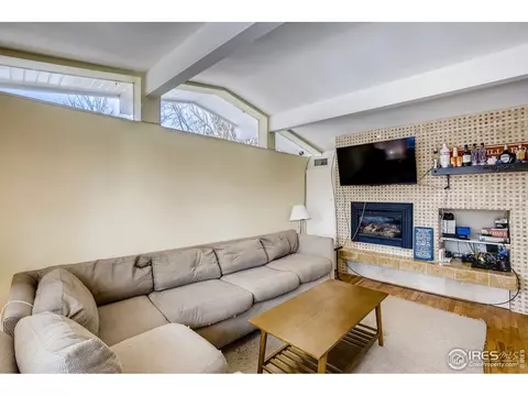 802 19th St, Boulder, CO 80302 photo 2