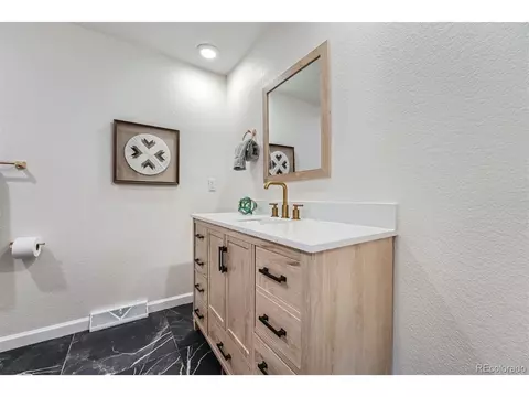 12275 E Bates Cir, Aurora, CO 80014 photo 21