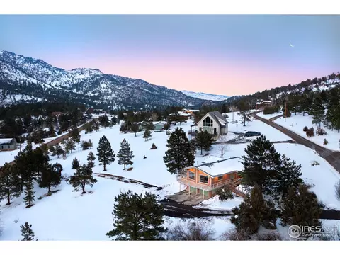 71 Arapahoe Ct, Lyons, CO 80540 photo 2