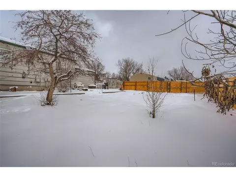 20090 E Batavia Dr, Aurora, CO 80011 photo 11