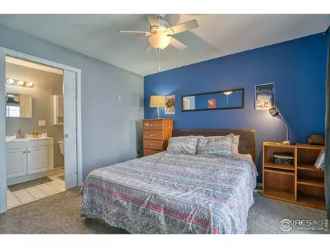 1863 Sumner St, Longmont, CO 80501 photo 11