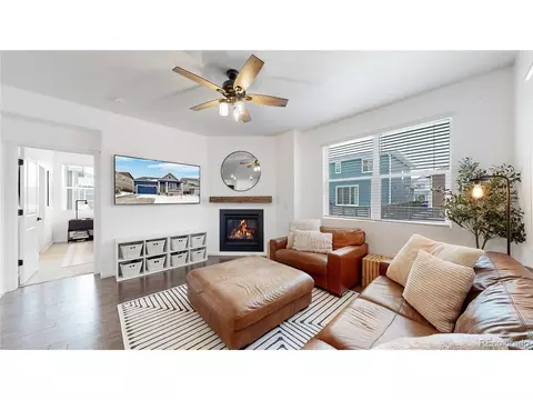 26734 E Archer Ave, Aurora, CO 80018 photo 4