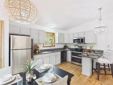 Kitchen - 784 Mockingbird Trl, Bailey, CO 80421 photo 1 of 2