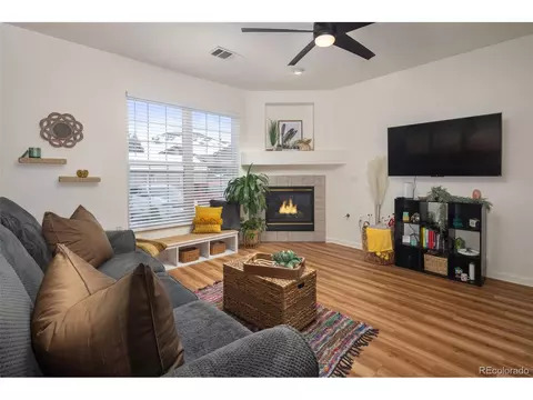 4079 S Crystal Cir #101, Aurora, CO 80014