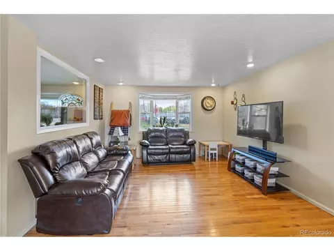 609 E 5th Ave, Longmont, CO 80504 photo 5