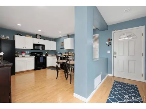 1055 E 78th Pl, Thornton, CO 80229 photo 4
