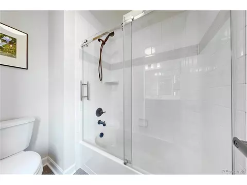 Bath - 2069 E 151st Ave, Brighton, CO 80602 photo 2 of 6