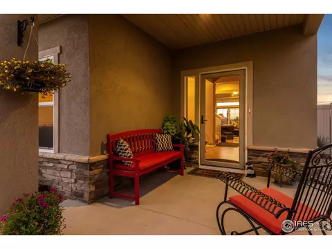 4927 Saddlewood Cir, Johnstown, CO 80534 photo 4
