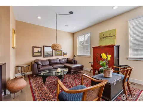 735 Robert St, Longmont, CO 80503 photo 9