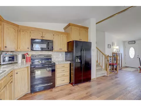 165 Hancock Ct, Bennett, CO 80102 photo 10
