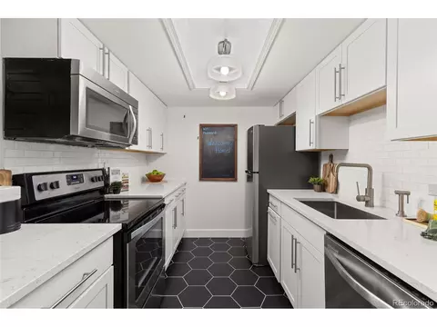 8335 Fairmount Dr #8-208, Denver, CO 80247