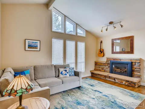 4542 Keel Ct, Boulder, CO 80301 photo 2