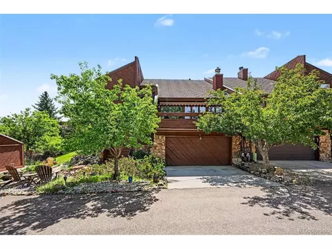 4483 Juniper Ct, Larkspur, CO 80118