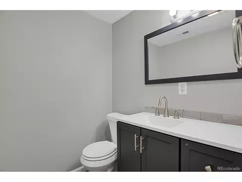 Bath - 14053 E Bails Pl, Aurora, CO 80012 photo 2 of 2