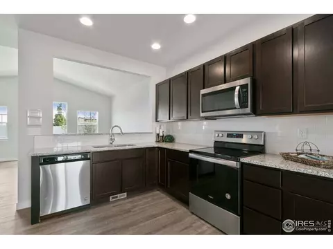 226 E Chestnut St #4, Windsor, CO 80550 photo 5
