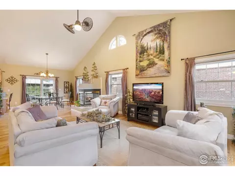 109 E Indiana Ave, Berthoud, CO 80513 photo 5