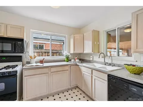3625 E 29th Ave, Denver, CO 80205 photo 10