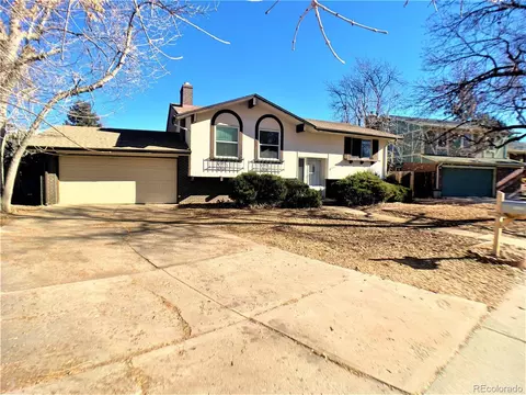 12253 E Florida Dr, Aurora, CO 80012